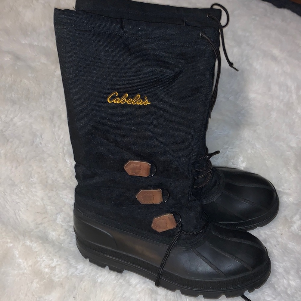 Snow boots